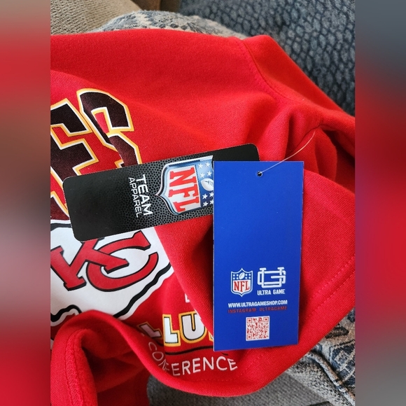 Kansas City Chiefs NFL Crop Top Hoodie Womens Size Medium - Picture 8 of 8